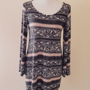 Due South floral dress size medium